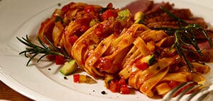 Entenbrust mit Tagliatelle und Rosmarin