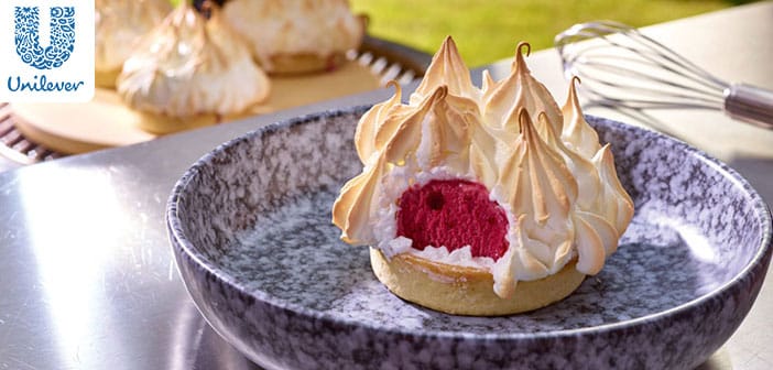 Gegrilltes Eis im Baisermantel