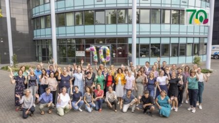 DGE 70 Jahre Bild