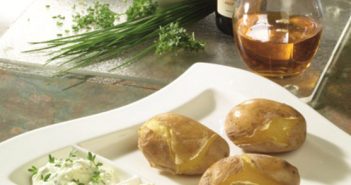 Pellkartoffeln mit Leinöl und Quarkdips